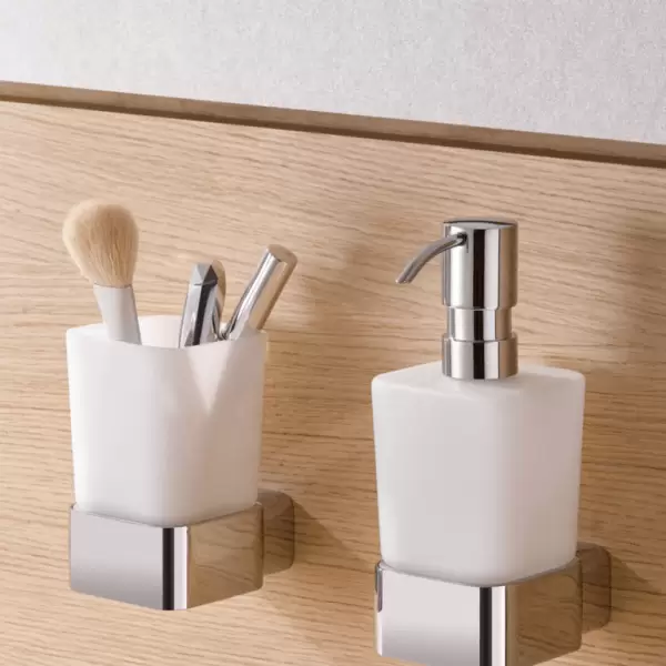 Дозатор Е2 для жидкого мыла (хром) 4997605