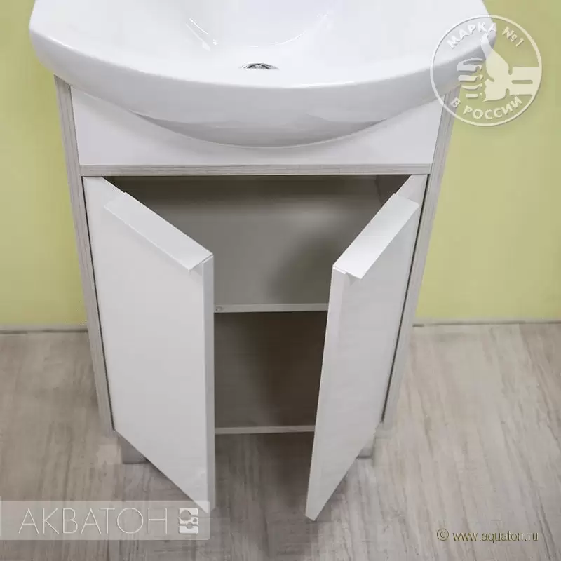 Комплект мебели Рико 50 с зеркальным шкафом