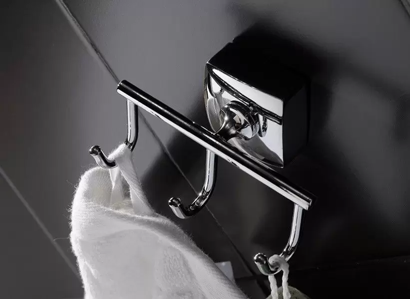 Крючок Kvadro тройной FX-61305C FIXSEN