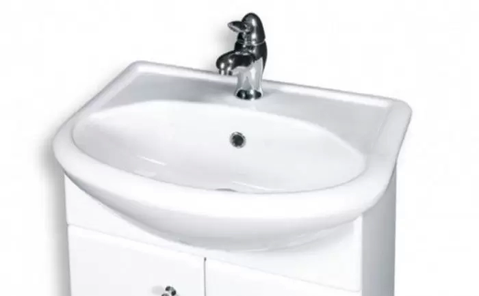 Комплект мебели напольный Уют-55 с зеркальным шкафом Лира