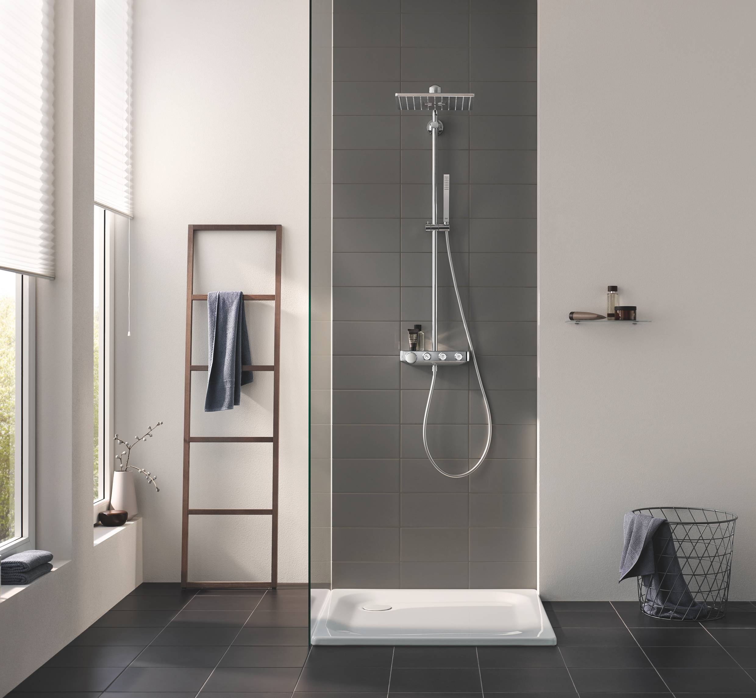 Душевая стойка grohe euphoria 260 concetto 23061002 хром. Grohe euphoria system. Душевая стойка grohe euphoria system 180 27296001. Душевая стойка grohe euphoria system 260 27296003. Душевая система grohe smartcontrol.