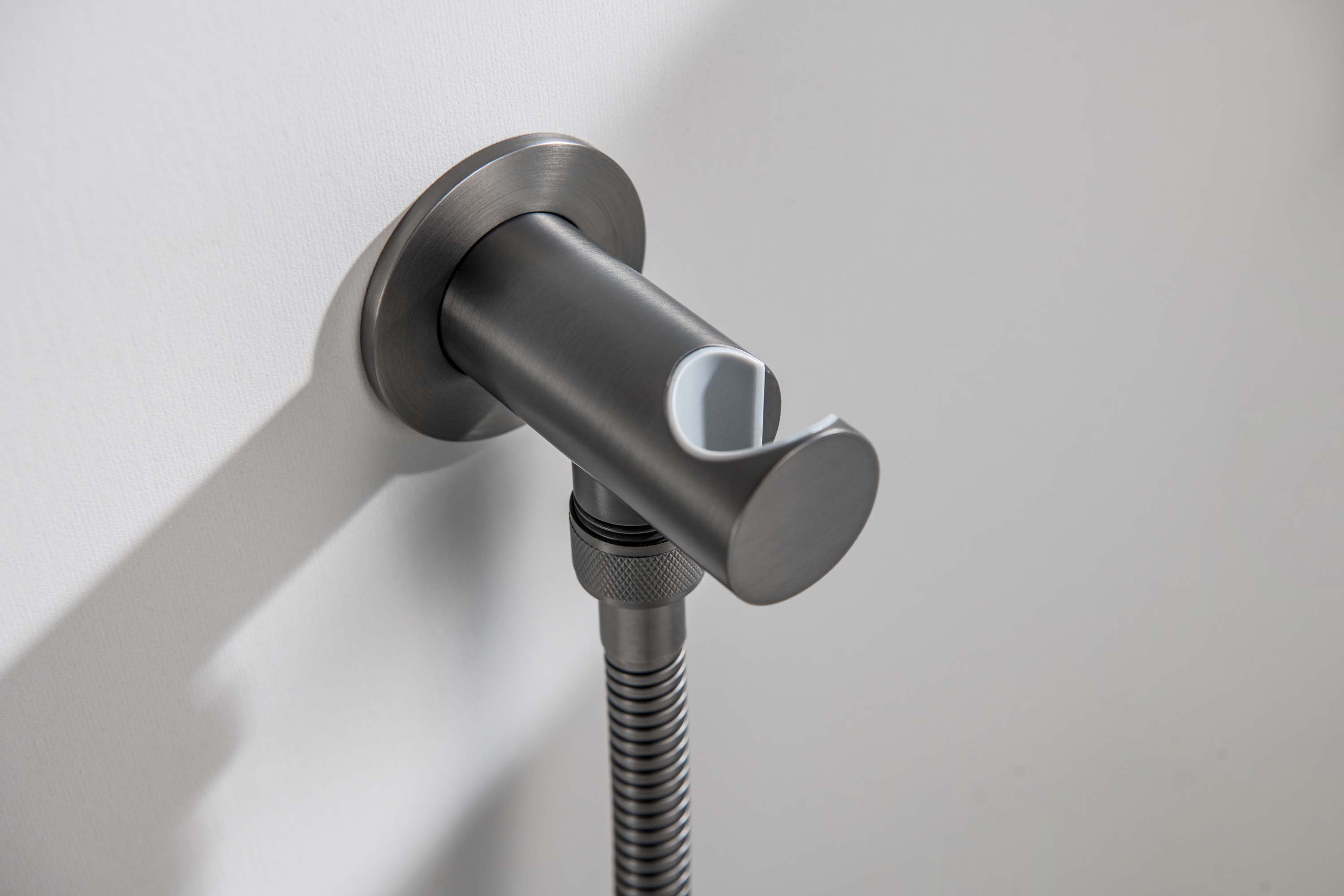 Встраиваемый гигиенический комплект Бетта AQ1119BGM оружейная сталь Aquatek